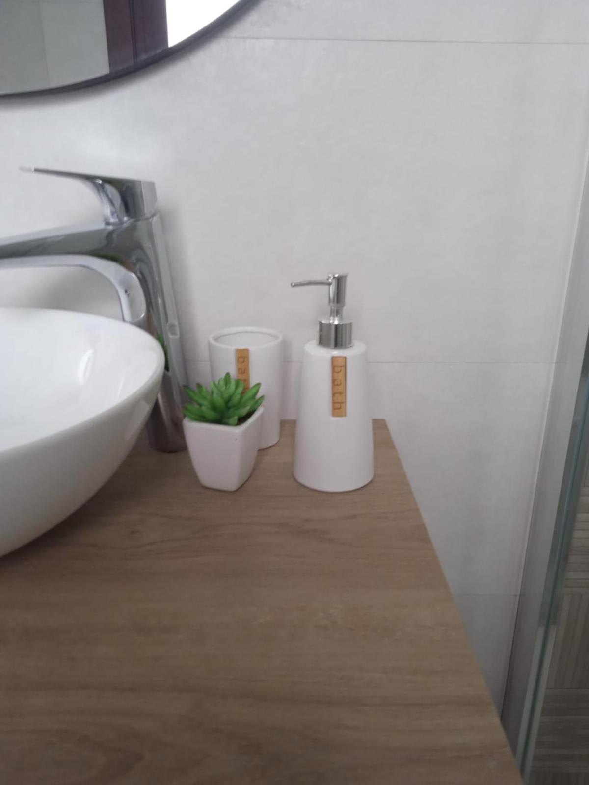 Appartement Charming & Quiet In Plaza Del Salvador