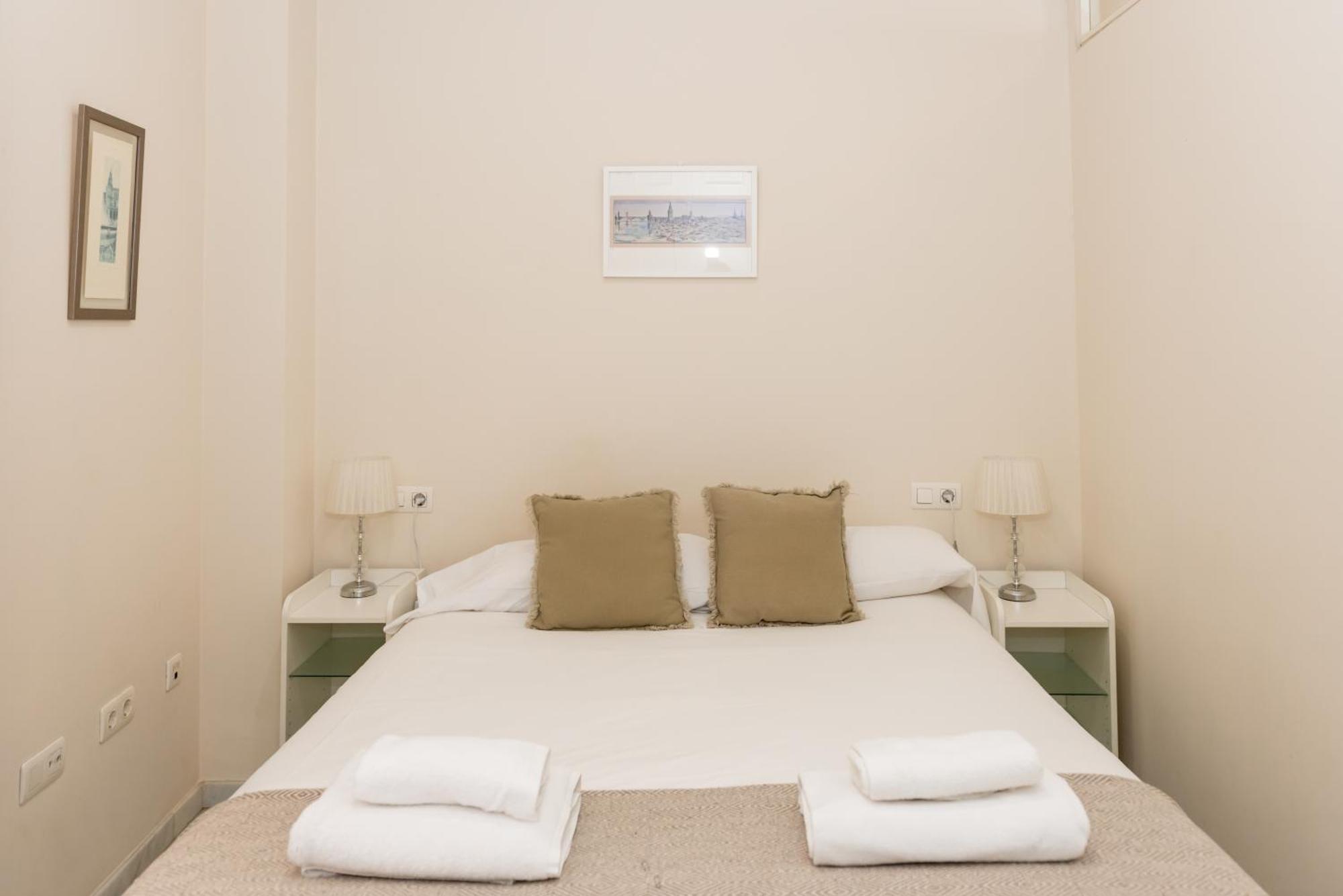 Appartement Charming & Quiet In Plaza Del Salvador